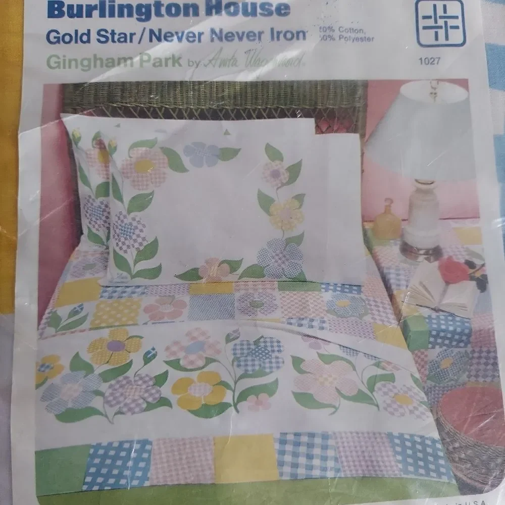 Burlington House 1970's One Full Fitted Sheet Anita Wagenvoord Gingham Park